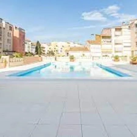 Cap D'agde, 3 Pieces, 6 Personnes - Fr-1-749-8